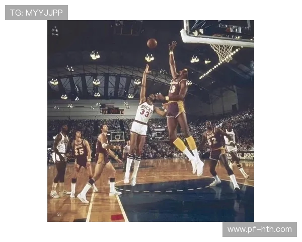 从天勾到传奇领袖卡里姆阿布杜尔贾巴尔的篮球人生与精神传承