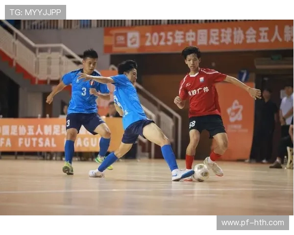 重庆足球队在总决赛中的灵活性表现与战术调整分析